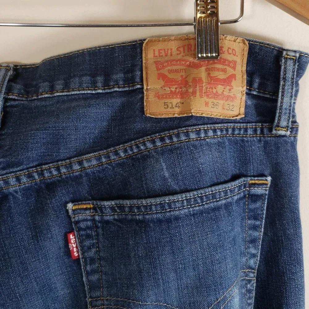Levi Strauss Men's 514 Blue Straight Leg Jeans Slightly Distressed, 36